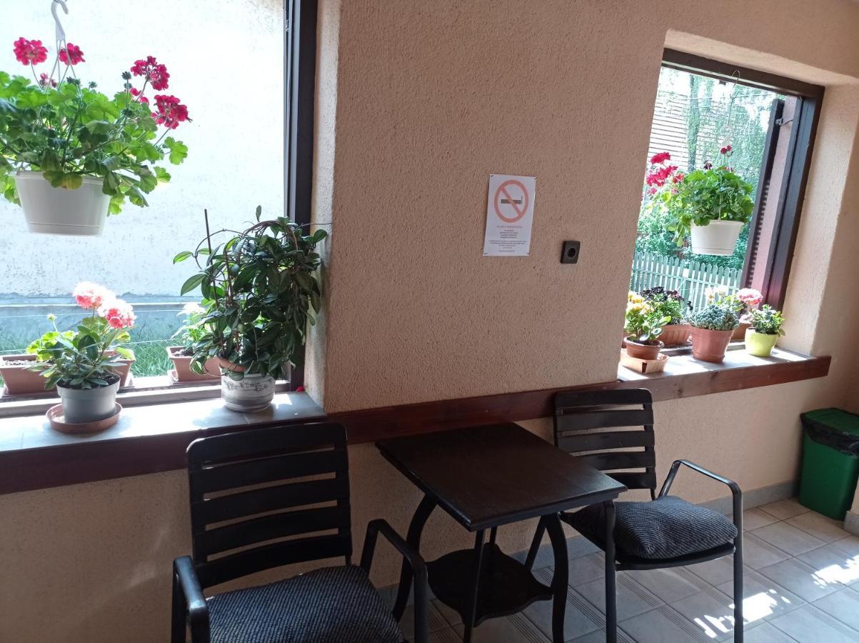 Tiszafüred Partifecske Vendeghaz酒店 外观 照片