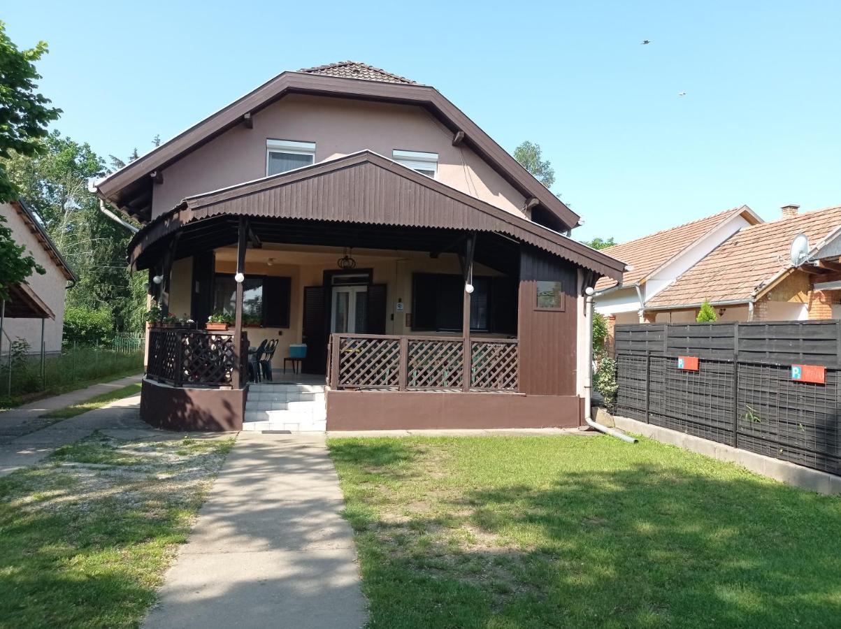 Tiszafüred Partifecske Vendeghaz酒店 外观 照片